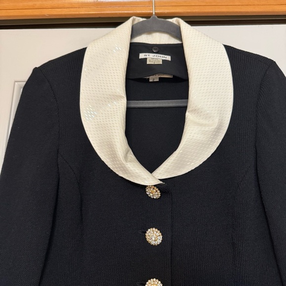 St John Evening Black Santana Knit blazer with removable silk collar/cuffs - Picture 2 of 9